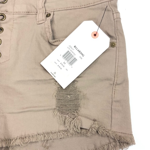 Billabong Lite Hearted Shorts - Picture 3 of 4